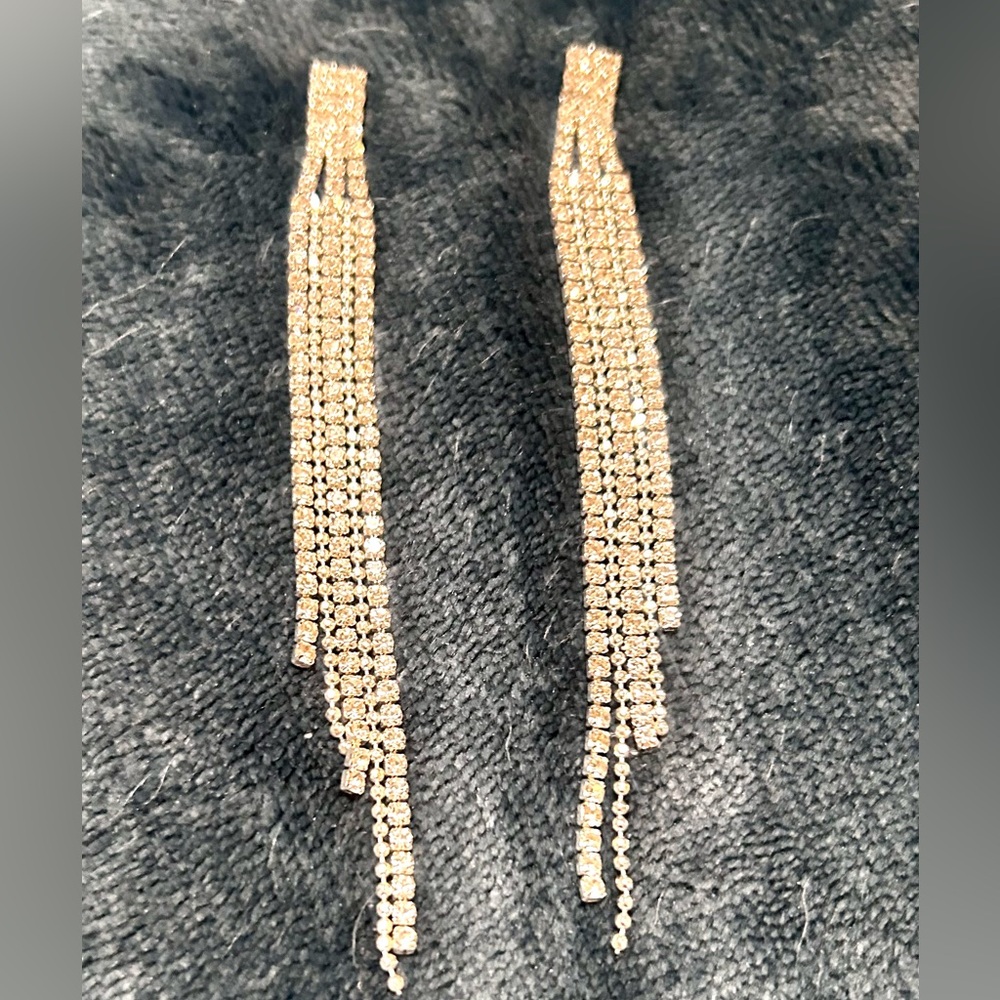 Elegant rhinestone Dangle Earrings